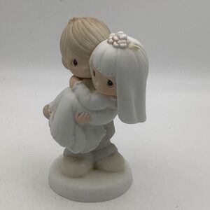 Charming 1982 Jonathan & David Bride and Groom Figurine